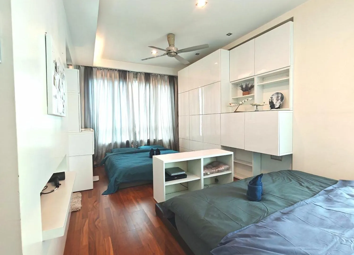 Klcc Elegant Homestay 4Br 12Pax Kuala Lumpur Apartmán