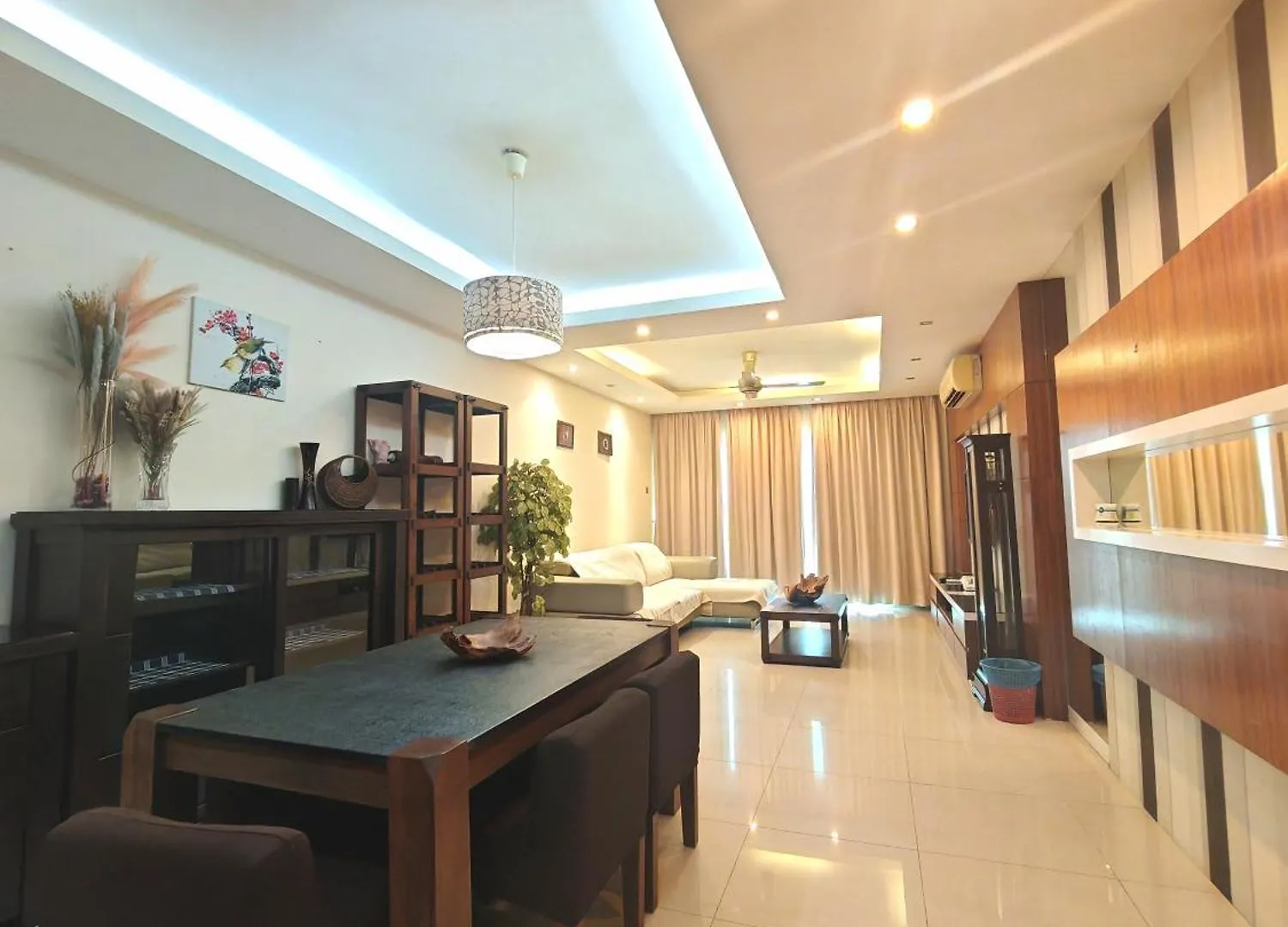 Klcc Elegant Homestay 4Br 12Pax Kuala Lumpur